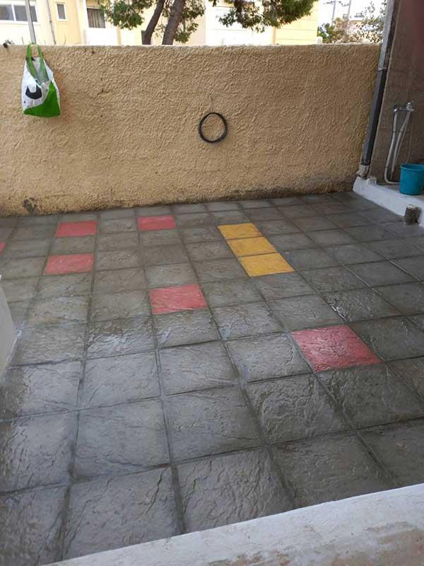 Plakakia Stin Piloti